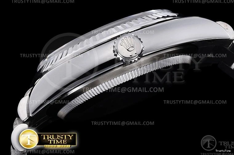 0421 Refined RDD0224H – DayDate 36mm 750